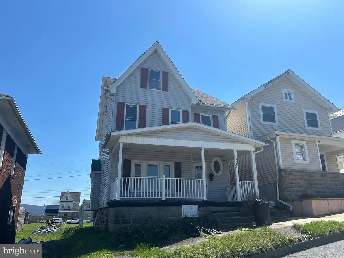 2005 15th Ave, Altoona, PA 16601 - #1