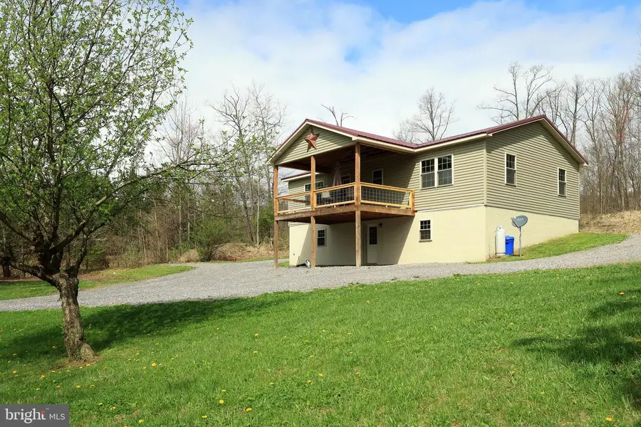 690 Gypsy Camp Hollow Rd, Tyrone, PA 16686 - #2