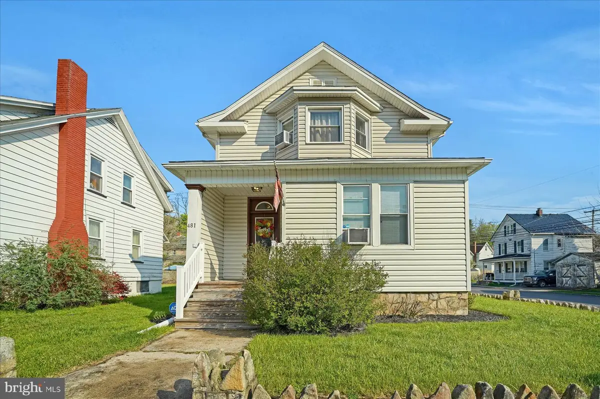 481 Park Ave, Tyrone, PA 16686 - #1
