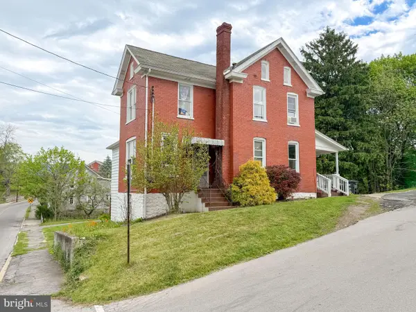 729 Bloomfield Street, ROARING SPRING, PA 16673