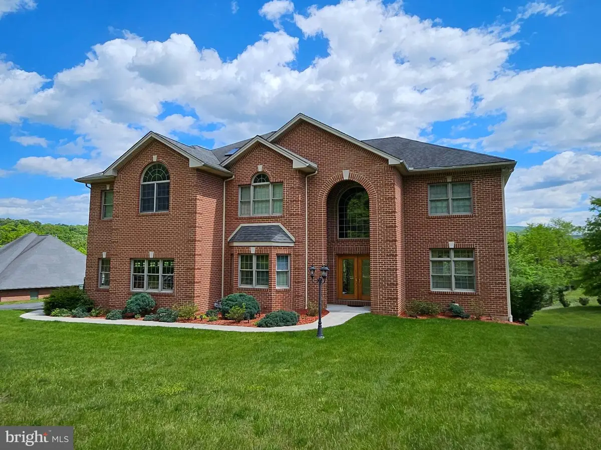 105 Paddock Cir, Duncansville, PA 16635 - #1