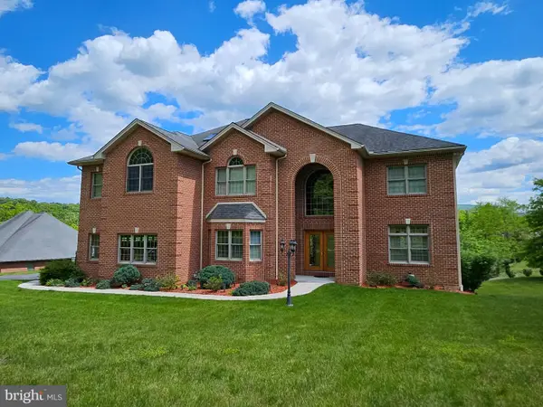 105 Paddock Cir, DUNCANSVILLE, PA 16635