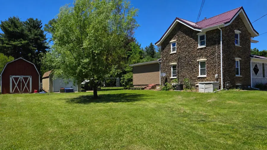5030 Broad Ave, Altoona, PA 16601 - #3