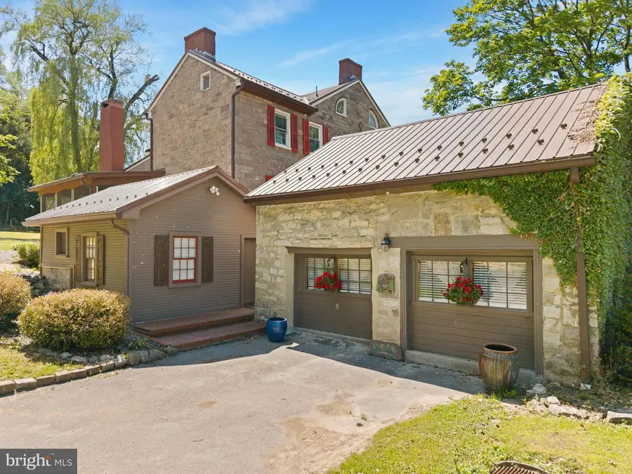 2877 Yellow Springs Dr, Williamsburg, PA 16693 - #3