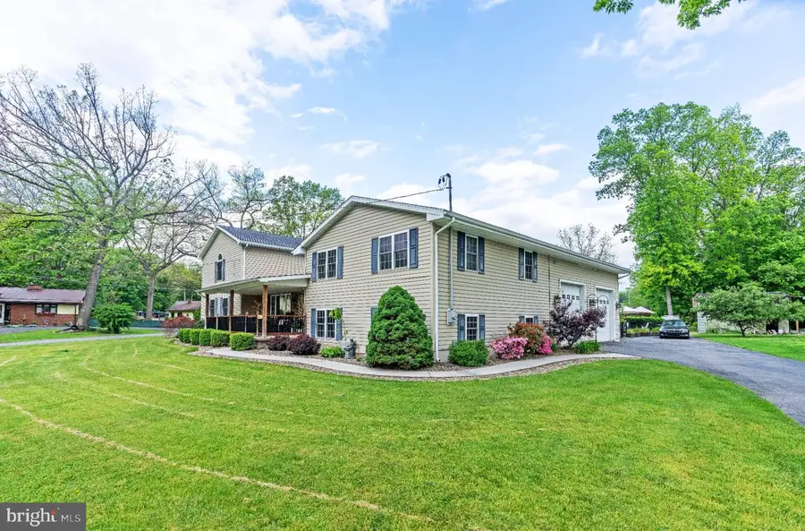 1002 Maple Ln, Tyrone, PA 16686 - #2