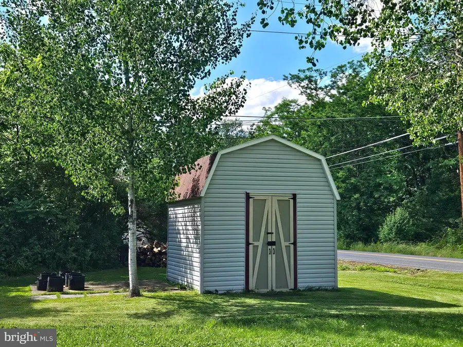 2204 W 12th St, Tyrone, PA 16686 - #2