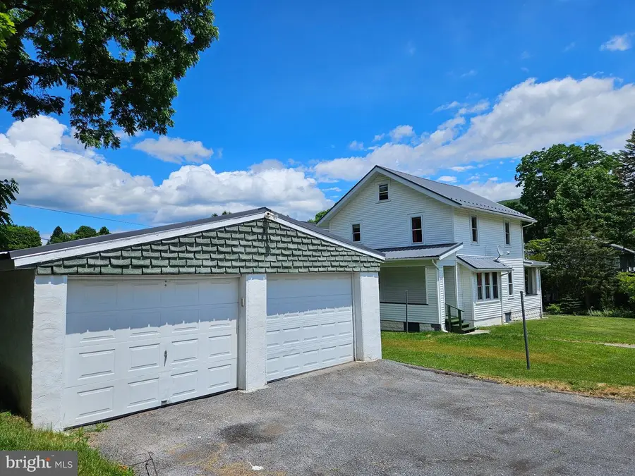 602 E Grant Ave, Altoona, PA 16602 - #2