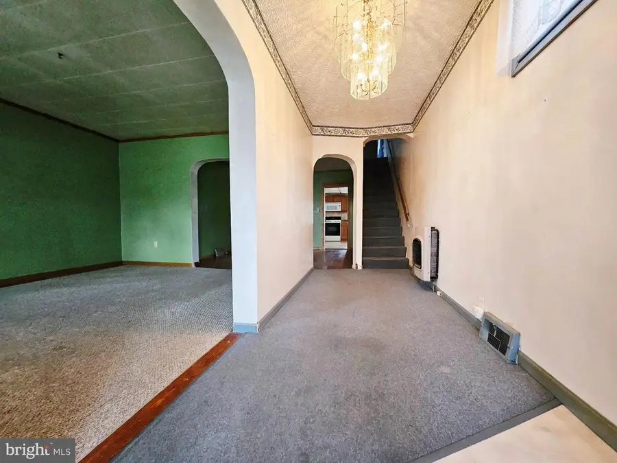 615 W 15th St, Tyrone, PA 16686 - #2