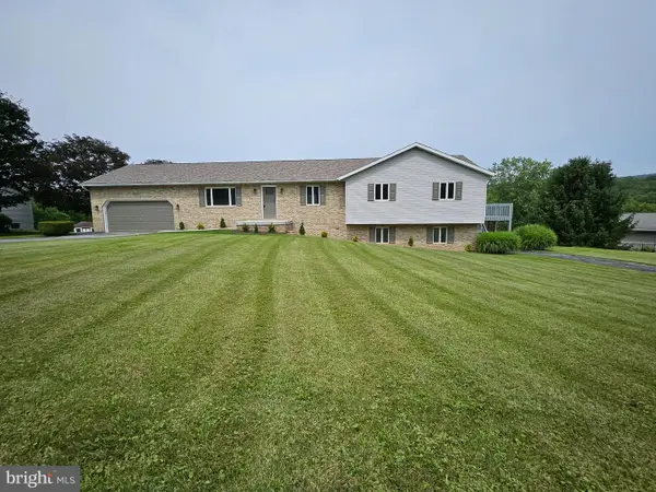 203 Esau St, HOLLIDAYSBURG, PA 16648