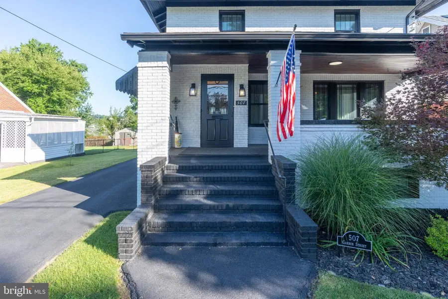 507 Garber St, Hollidaysburg, PA 16648 - #2