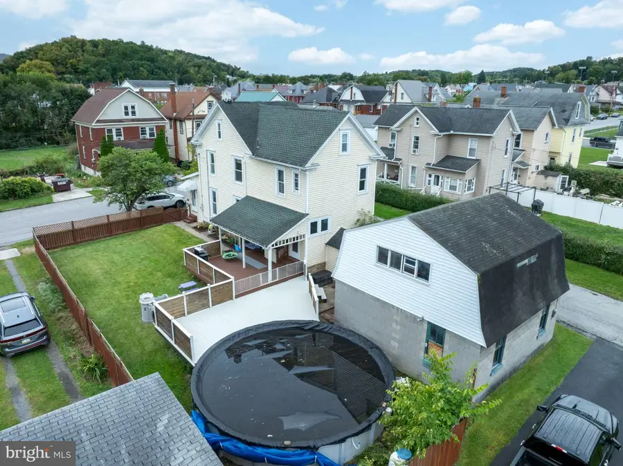 316 W 18th St, Tyrone, PA 16686 - #3
