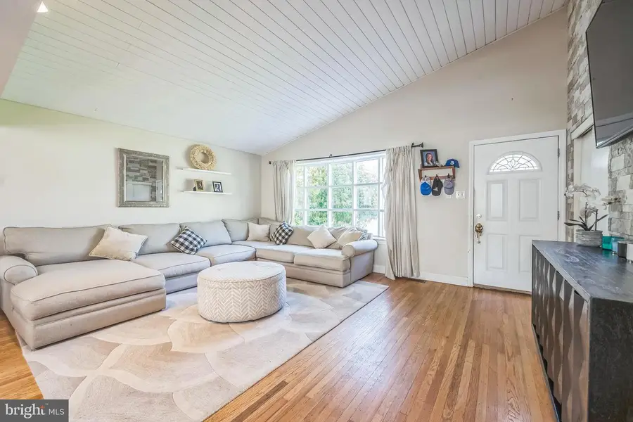 28 Pennlyn Rd, Churchville, PA 18966 - Image #3