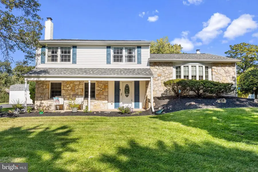 377 Holly Dr, Southampton, PA 18966 - Image #3