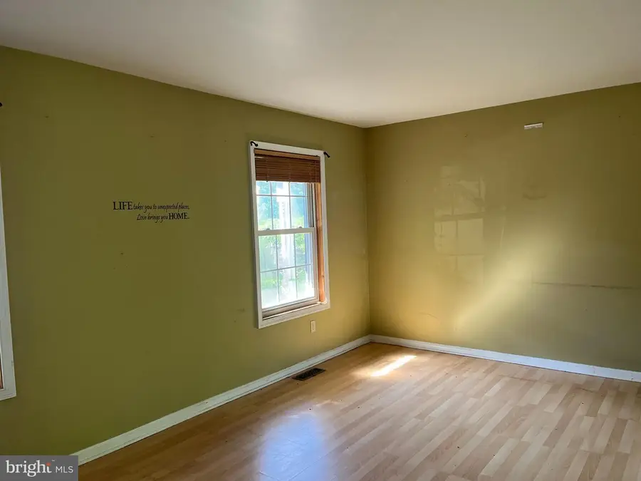 424 Dorchester Ln, Perkasie, PA 18944 - Image #3