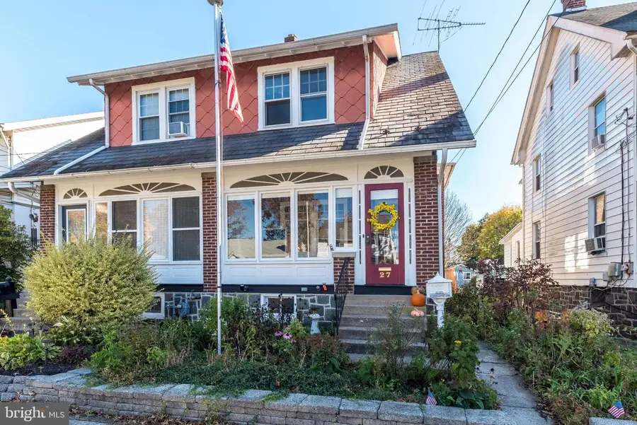 27 S 7th St, Quakertown, PA 18951 - Image #2