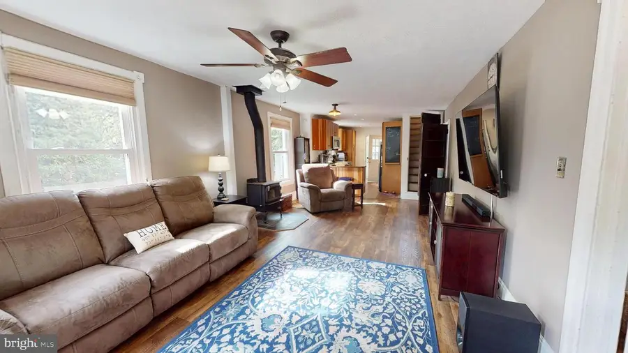 137 Mathews Ave, Doylestown, PA 18901 - Image #2