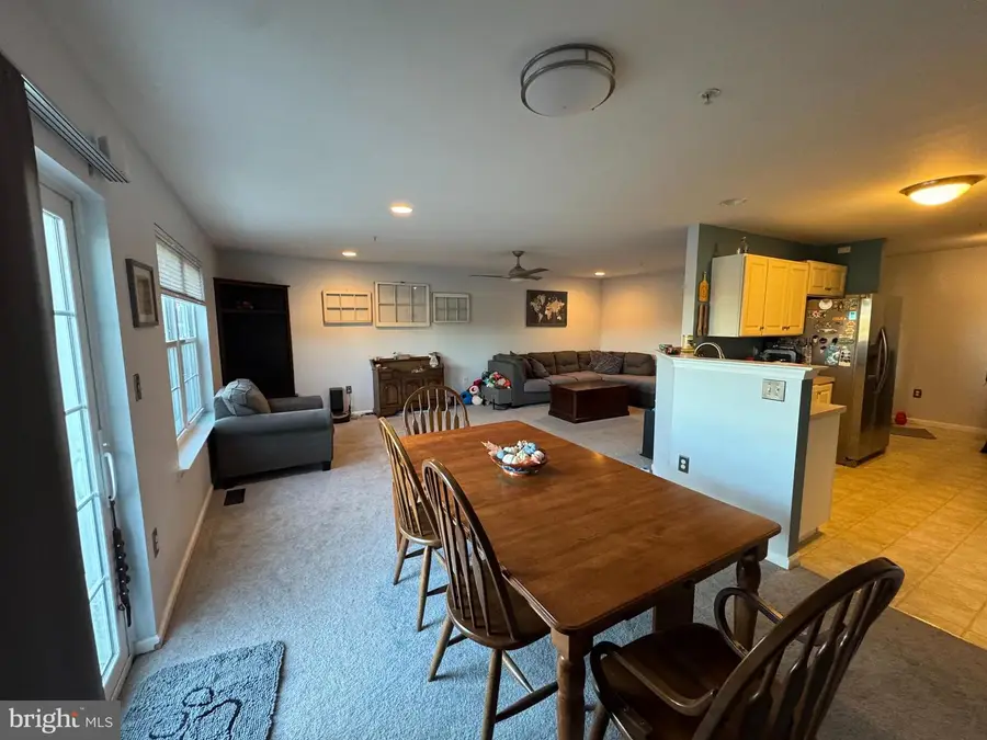 213 Hampshire Dr, Sellersville, PA 18960 - Image #3