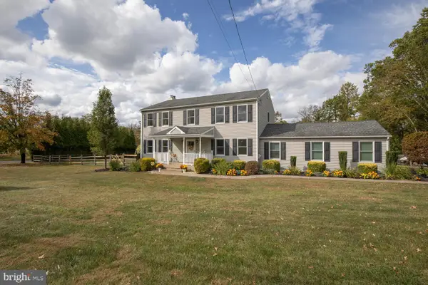 1 Squirrel Rd, DOYLESTOWN, PA 18901