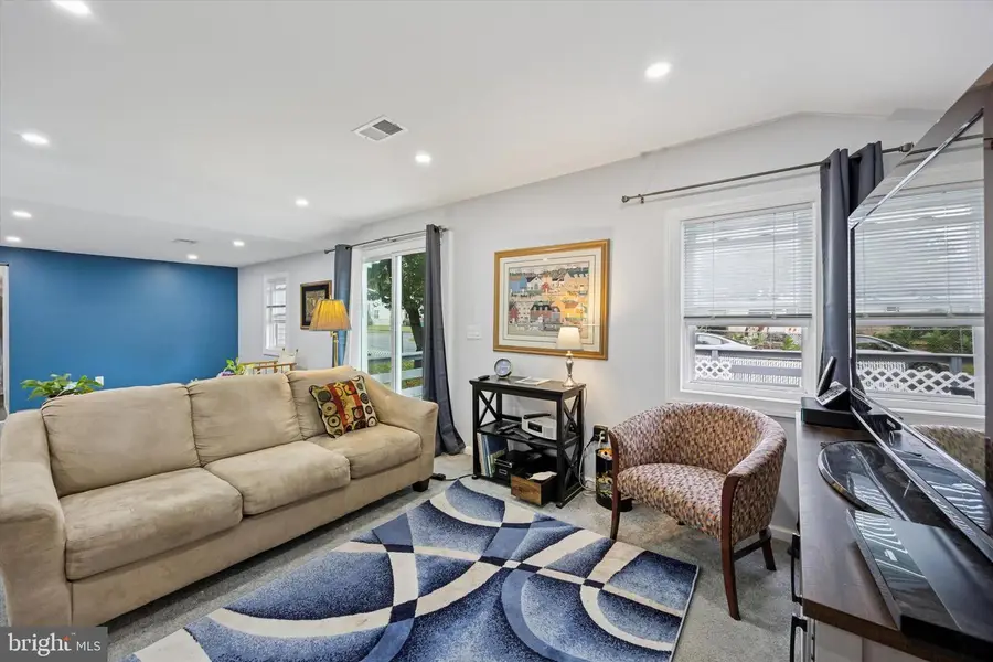 434 Sycamore Ave, Croydon, PA 19021 - Image #2