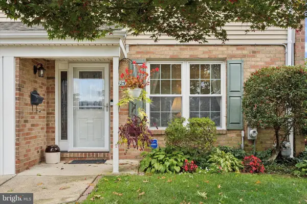 3325 Pasqualone Blvd, BENSALEM, PA 19020