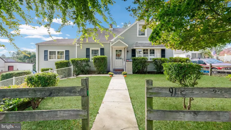 911 Wood Rd, Feasterville Trevose, PA 19053 - Image #2