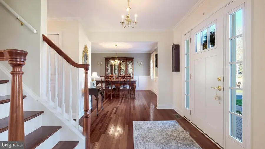 8 Periwinkle Pl, Newtown, PA 18940 - Image #2