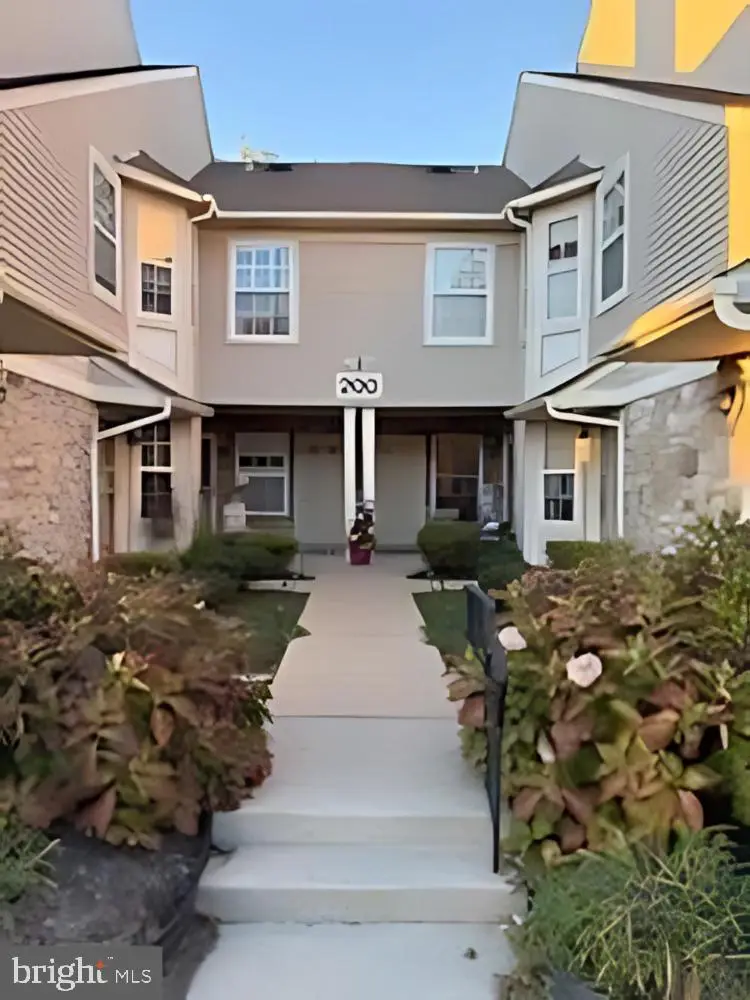 202 Andover Ct, Quakertown, PA 18951 - Image #2