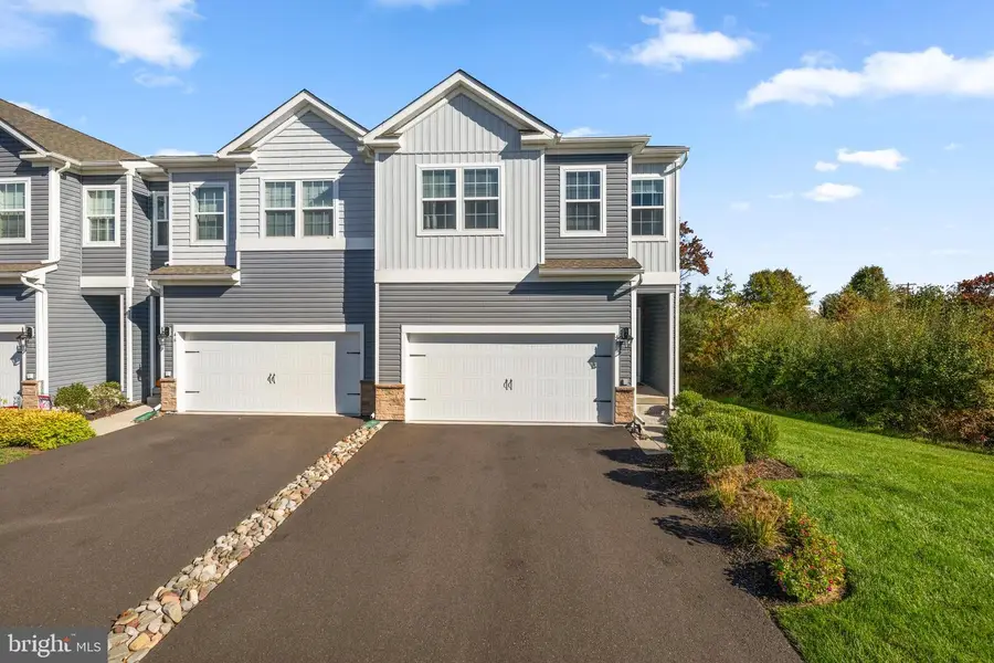 48 Fonthill Ct, Quakertown, PA 18951 - Image #2