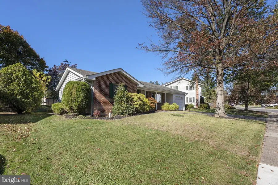 318 S 10th St, Quakertown, PA 18951 - Image #2