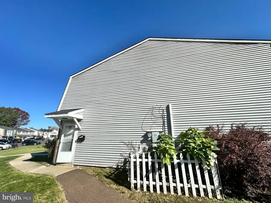 246-247 Washington Pl, Telford, PA 18969 - Image #2