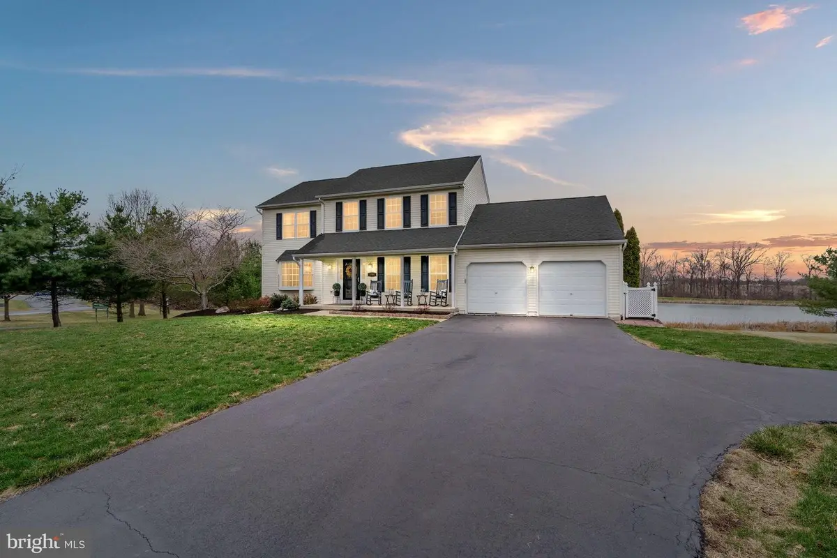 3204 Dovecote Dr, Quakertown, PA 18951 - Image #1