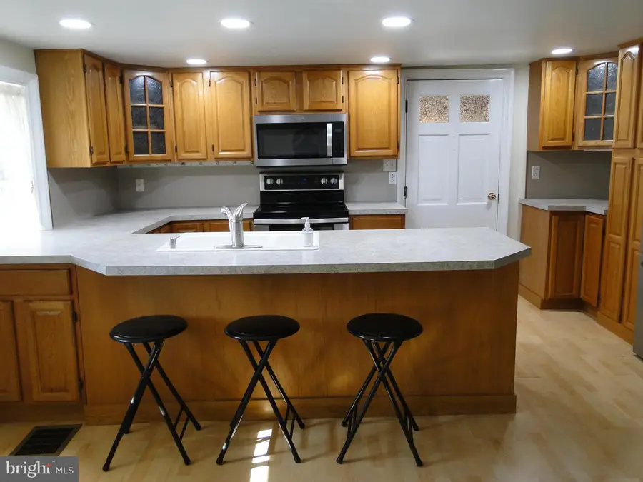 2365 E Swamp Rd, Quakertown, PA 18951 - Image #2