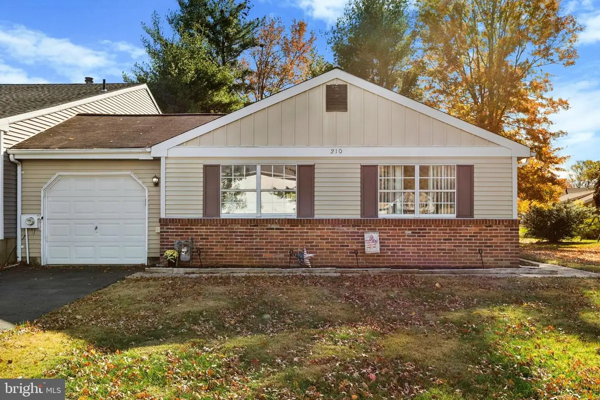 210 E Hanover St, Newtown, PA 18940 - Image #1