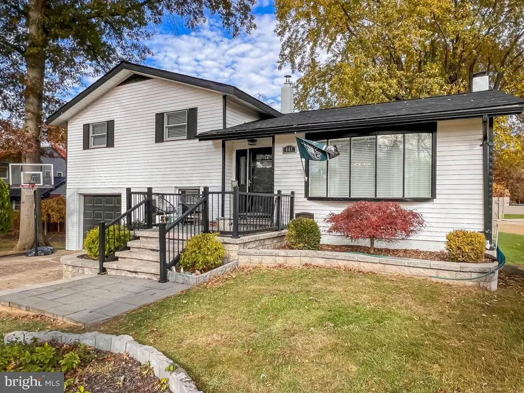 601 Austin Dr, Fairless Hills, PA 19030 - Image #1