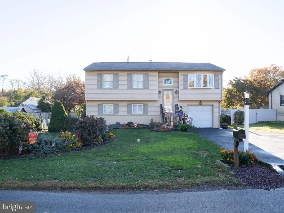 5651 Terrace Ave, Bensalem, PA 19020 - Image #1
