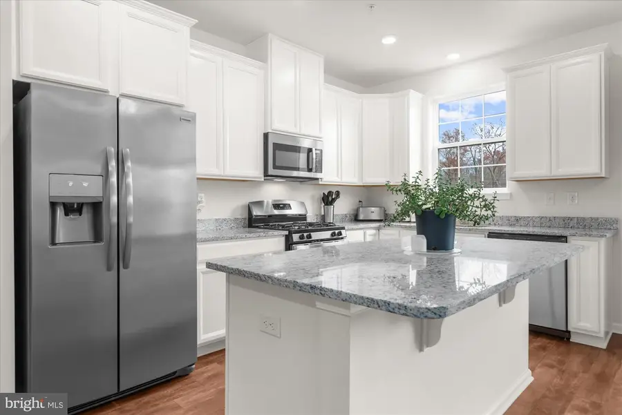 105 Edgewater Ct, Quakertown, PA 18951 - Image #2