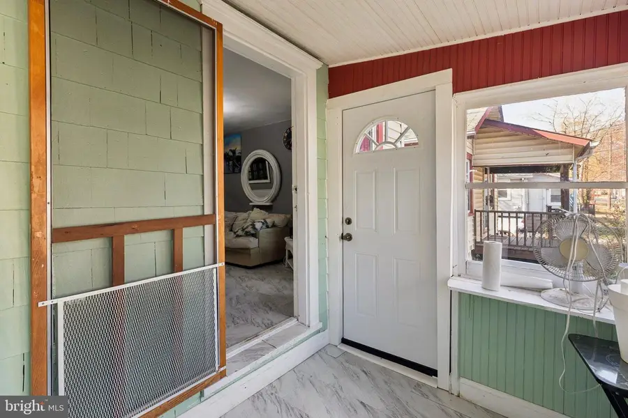 133 S Lafayette Ave, Morrisville, PA 19067 - Image #3