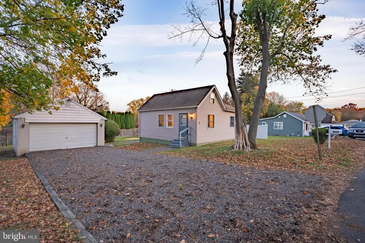 2043 Oakford Ave, Feasterville Trevose, PA 19053 - Image #1