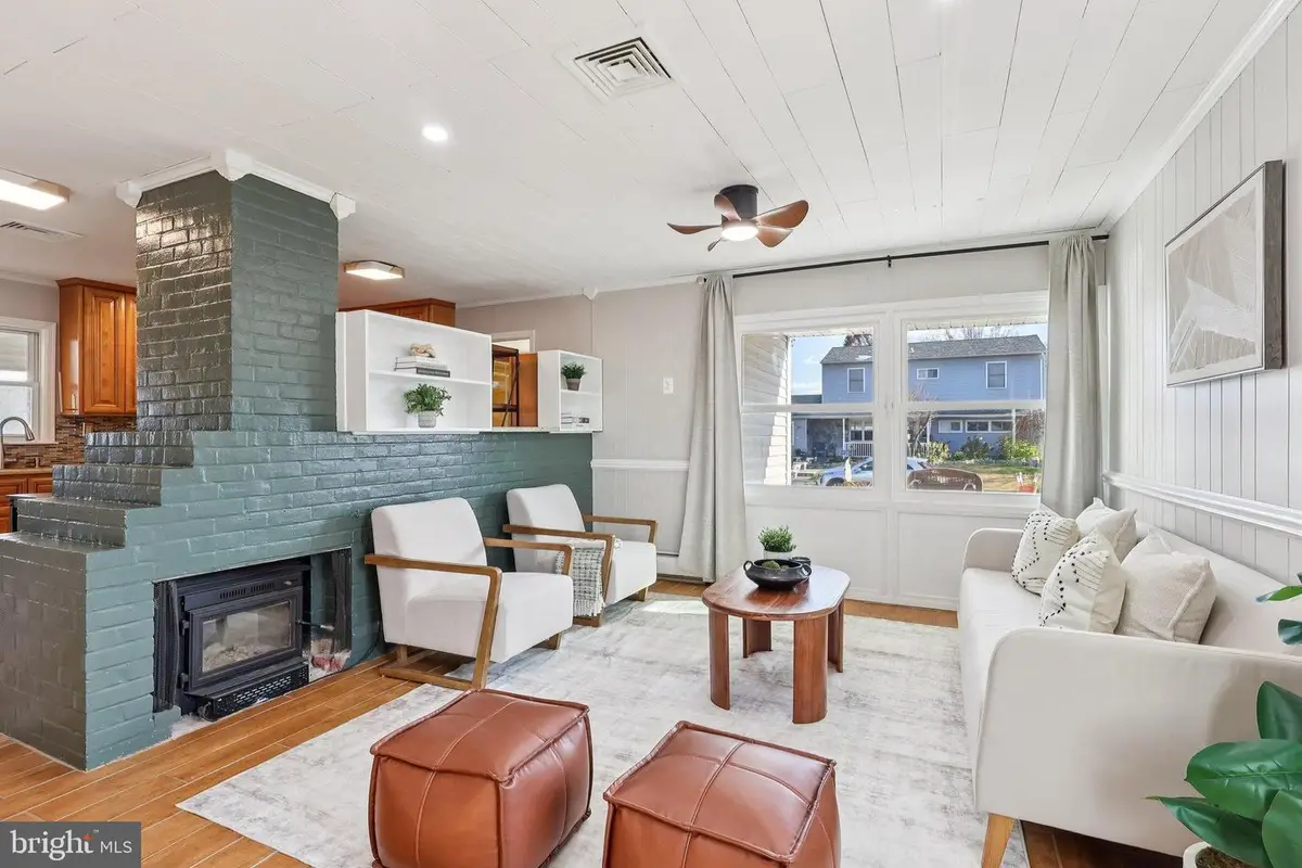 11 Crimson King Ln, Levittown, PA 19055 - Image #1