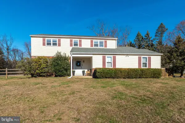 34 Houk Rd, DOYLESTOWN, PA 18901