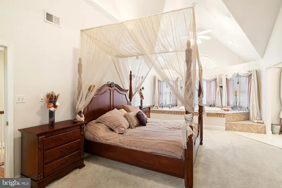 827 Hulmeville Rd, Langhorne, PA 19047 - Image #3