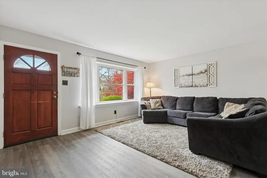 108 Devon Rd, Chalfont, PA 18914 - Image #3