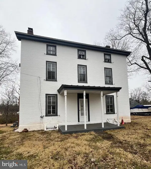 4595 County Line Rd, LINE LEXINGTON, PA 18932