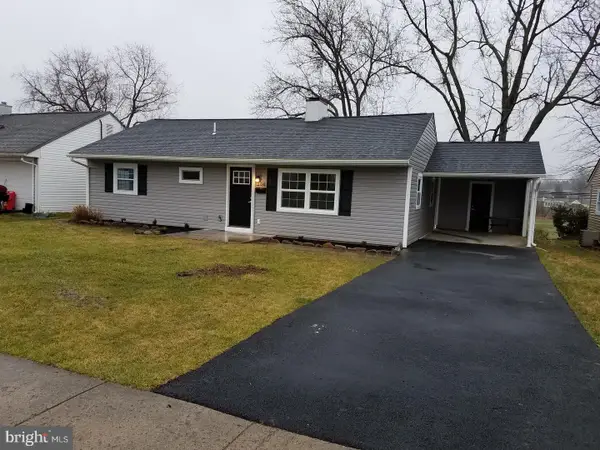 208 Trenton Rd, FAIRLESS HILLS, PA 19030