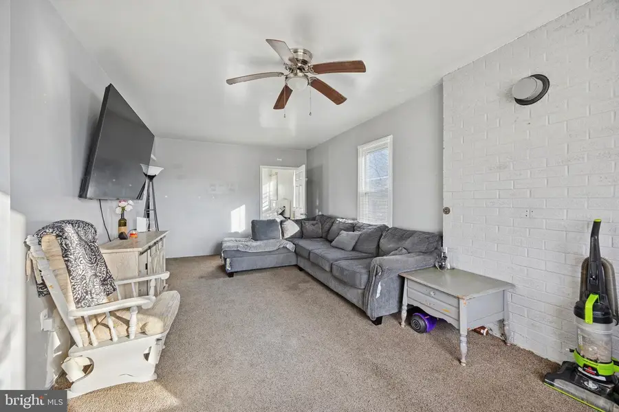 405 Cedar Ave, Croydon, PA 19021 - Image #3