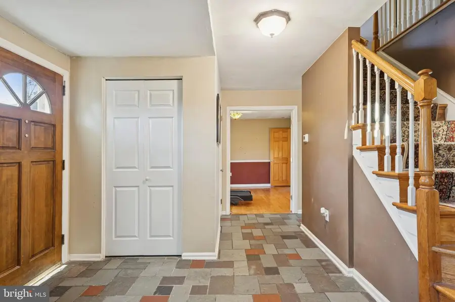 1905 Palomino Dr, Warrington, PA 18976 - Image #2