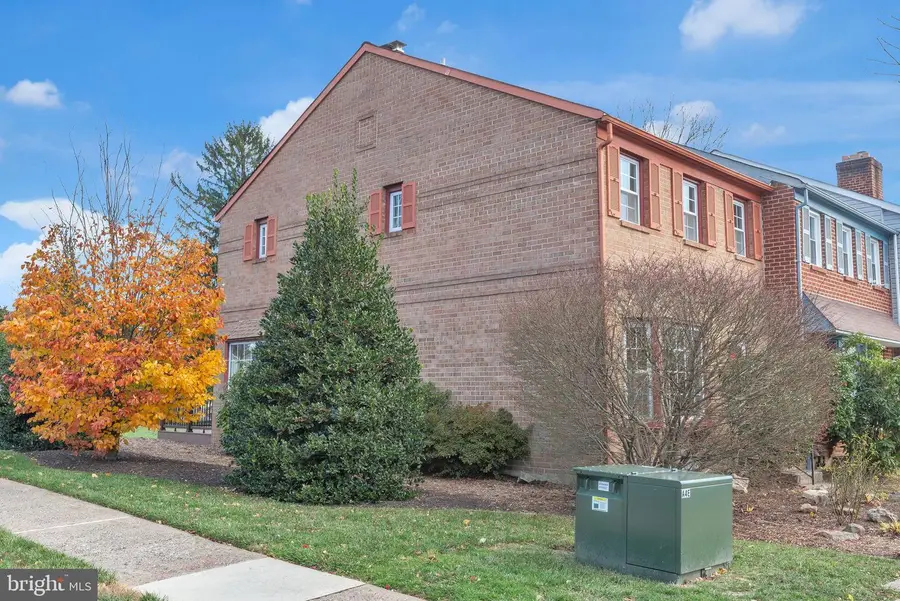 1 Gatehouse Ln, Doylestown, PA 18901 - Image #3