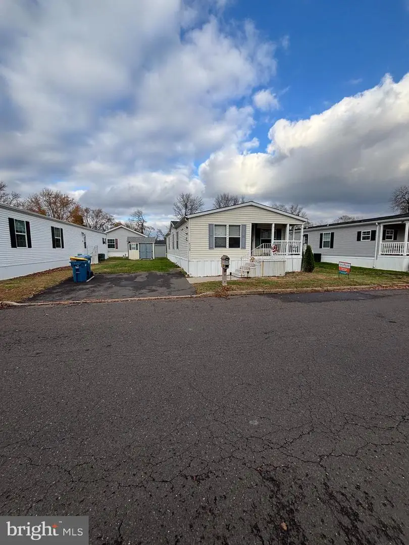 4328 Dover Dr, Morrisville, PA 19067 - Image #3