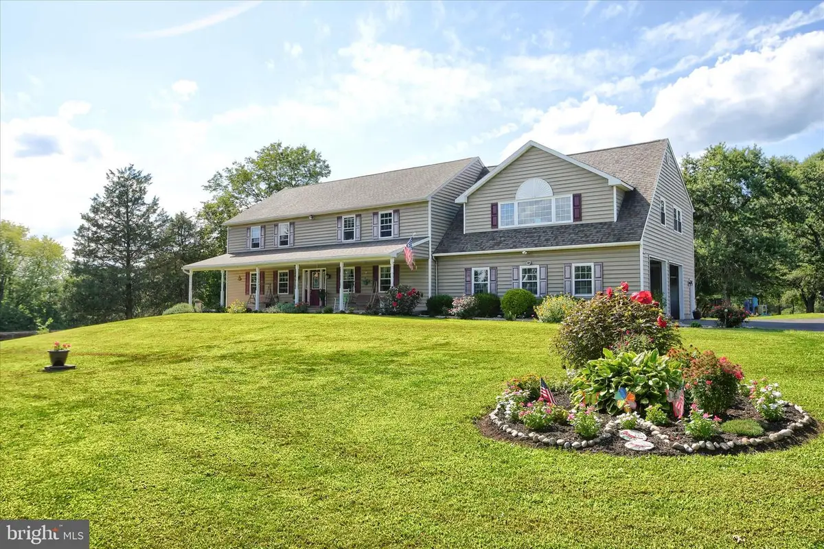 1010 Sweetbriar Rd, Perkasie, PA 18944 - Image #1