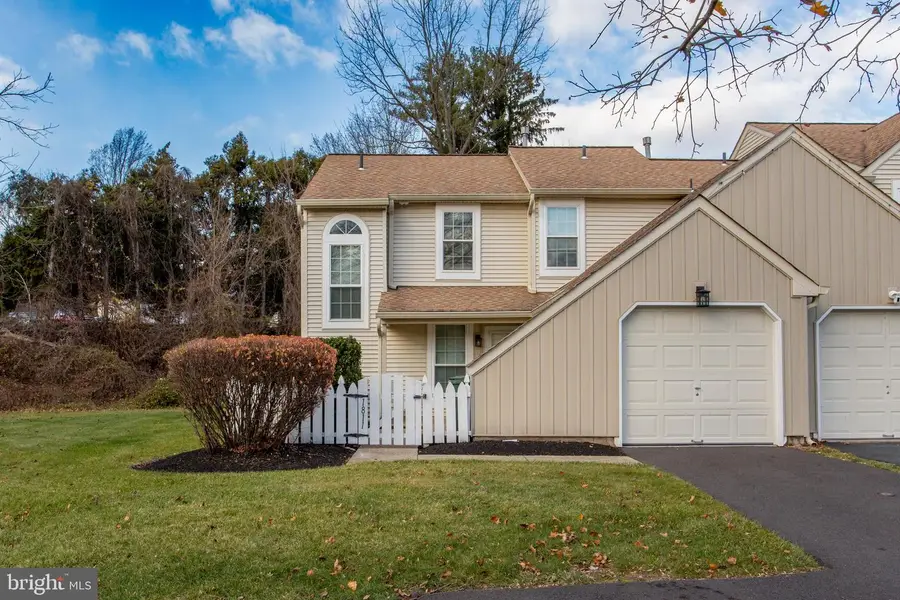 1811 Hennessy Dr, Southampton, PA 18966 - Image #3